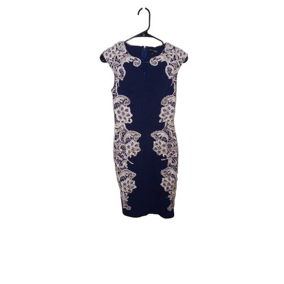 Modcloth London Dress Company Amber Lace Navy / Cream Body Con Dress Size 6 - Picture 3 of 11